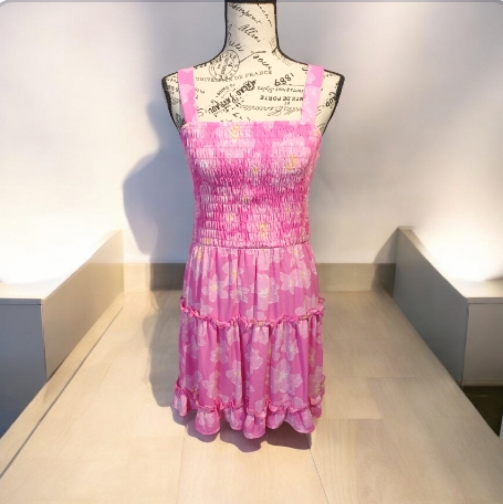 Size S Sienna Sky pink floral sundress